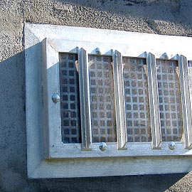 sportelli e botole :: CARPENTERIA T&T, Torino, Piemonte