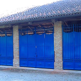 porte, portoni, finestre  :: CARPENTERIA T&T, Torino, Piemonte