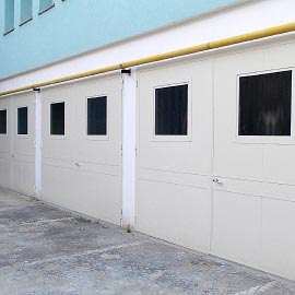 porte, portoni, finestre  :: CARPENTERIA T&T, Torino, Piemonte