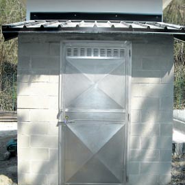 porte, portoni, finestre  :: CARPENTERIA T&T, Torino, Piemonte