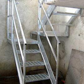 scale a castello, scale tipo marinara  :: CARPENTERIA T&T, Torino, Piemonte